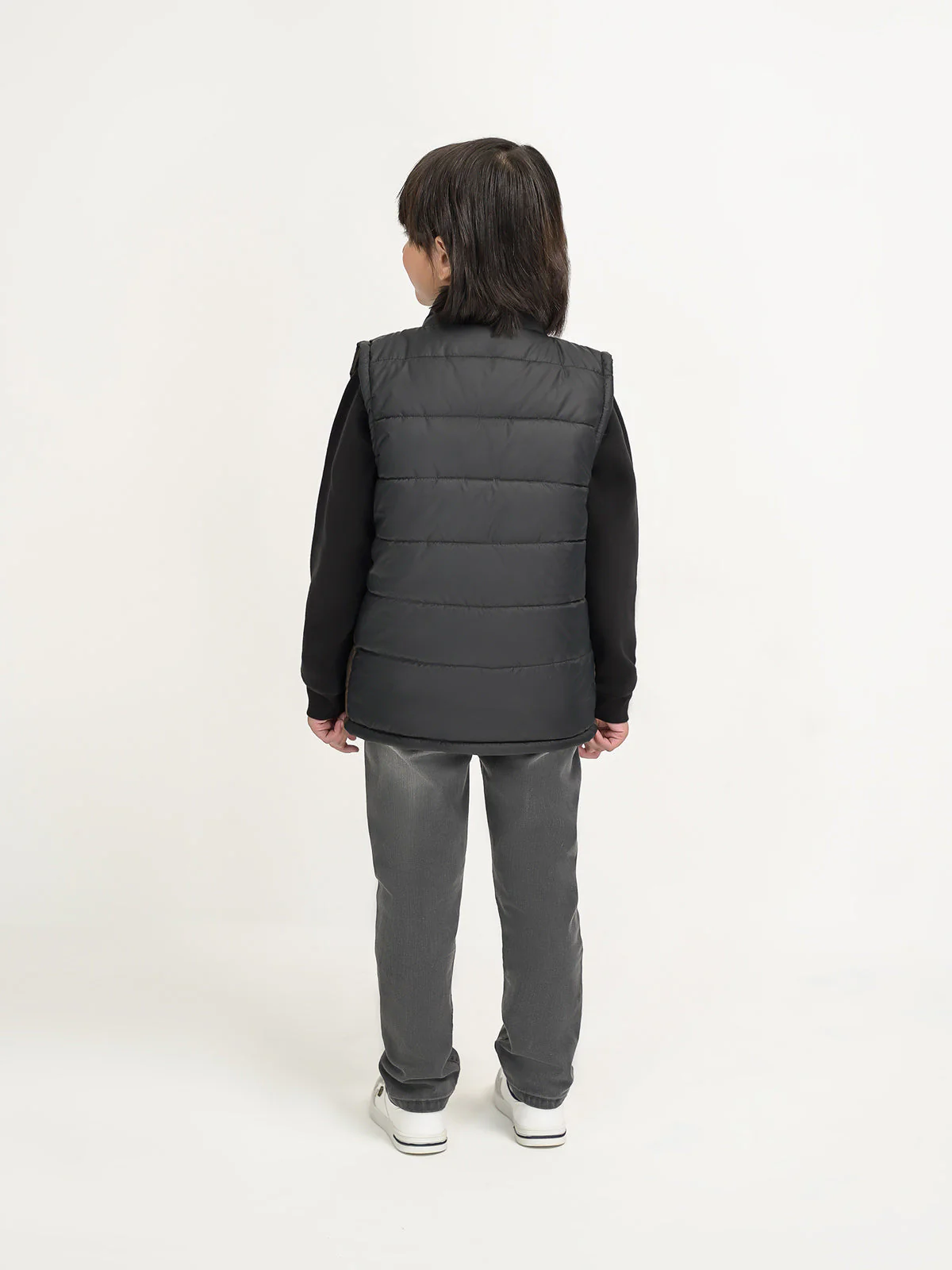 "APRIT" Sleeveless Puffer Jacket - Image 4