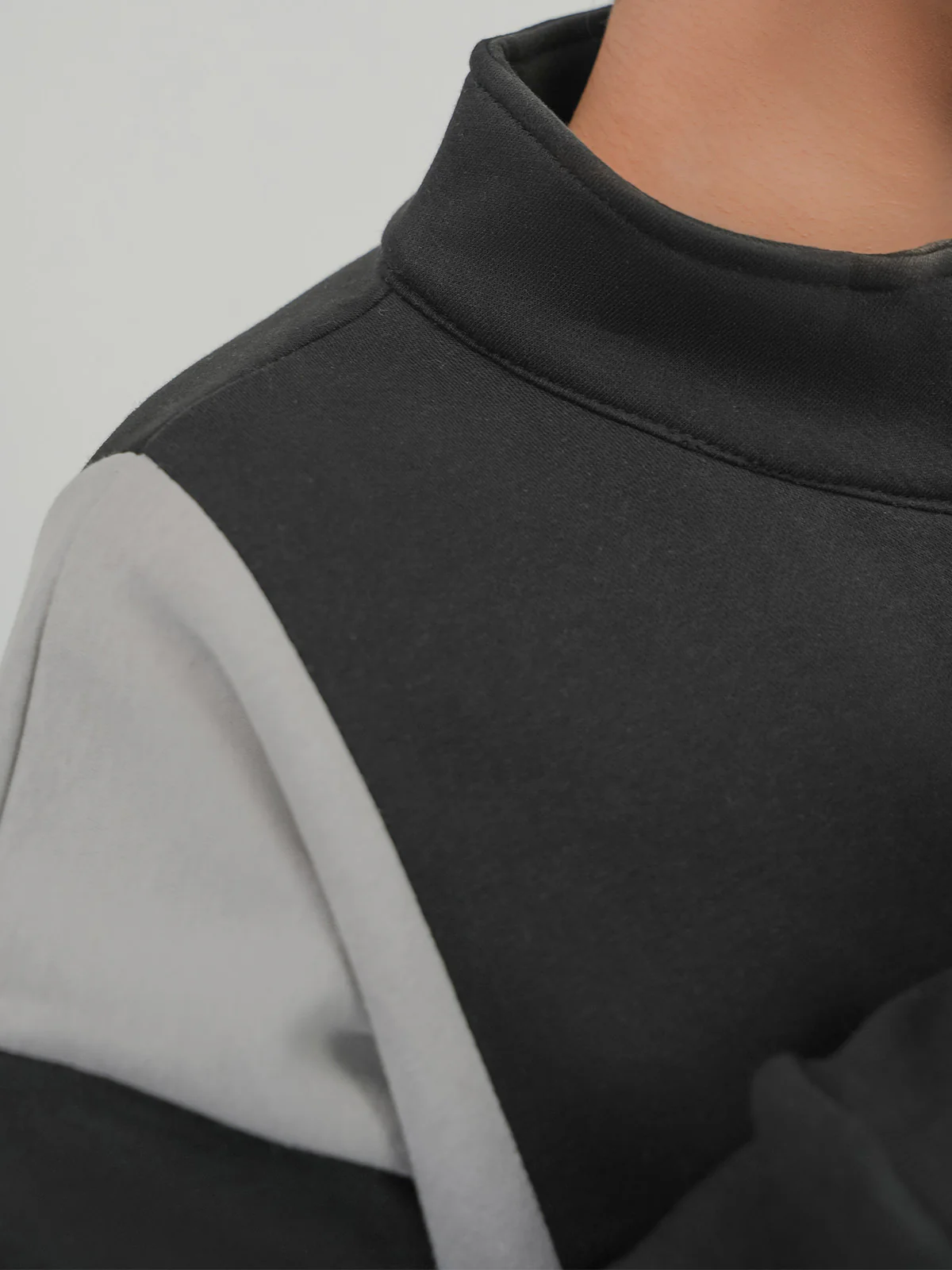 "CEDRIC" Comfort Unisex Fleece Track Suit - Image 5