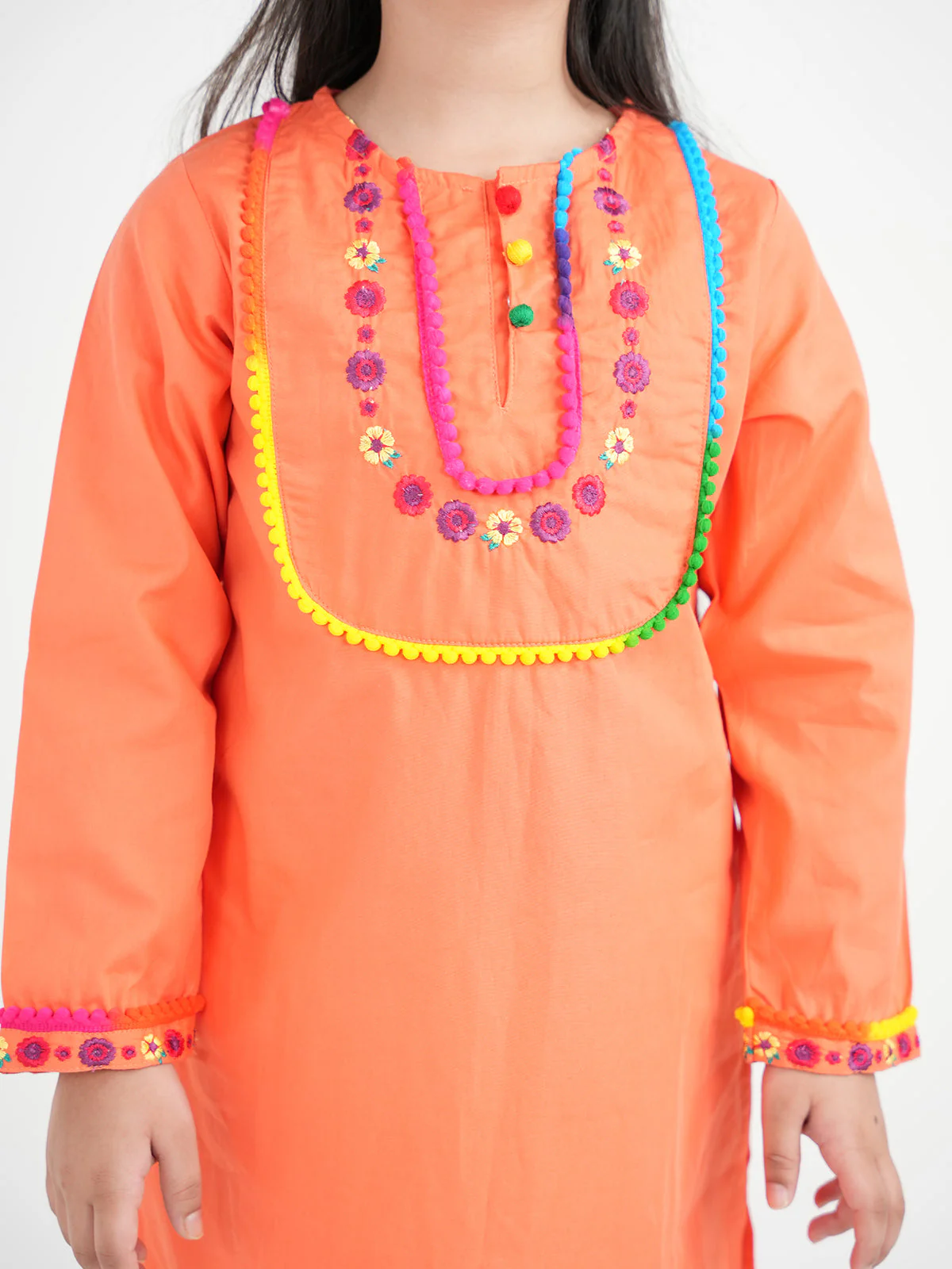 "GAERWN" Embroidered Tunic - Image 5