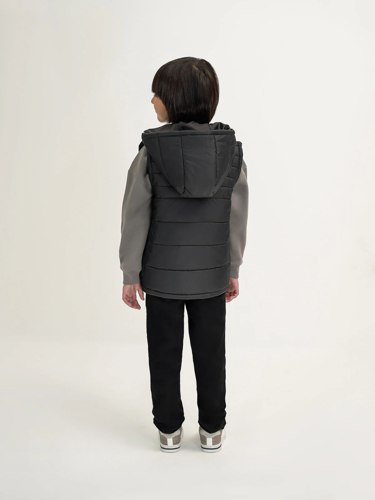 "KESHI" Sleeveless Puffer Jacket - Image 4