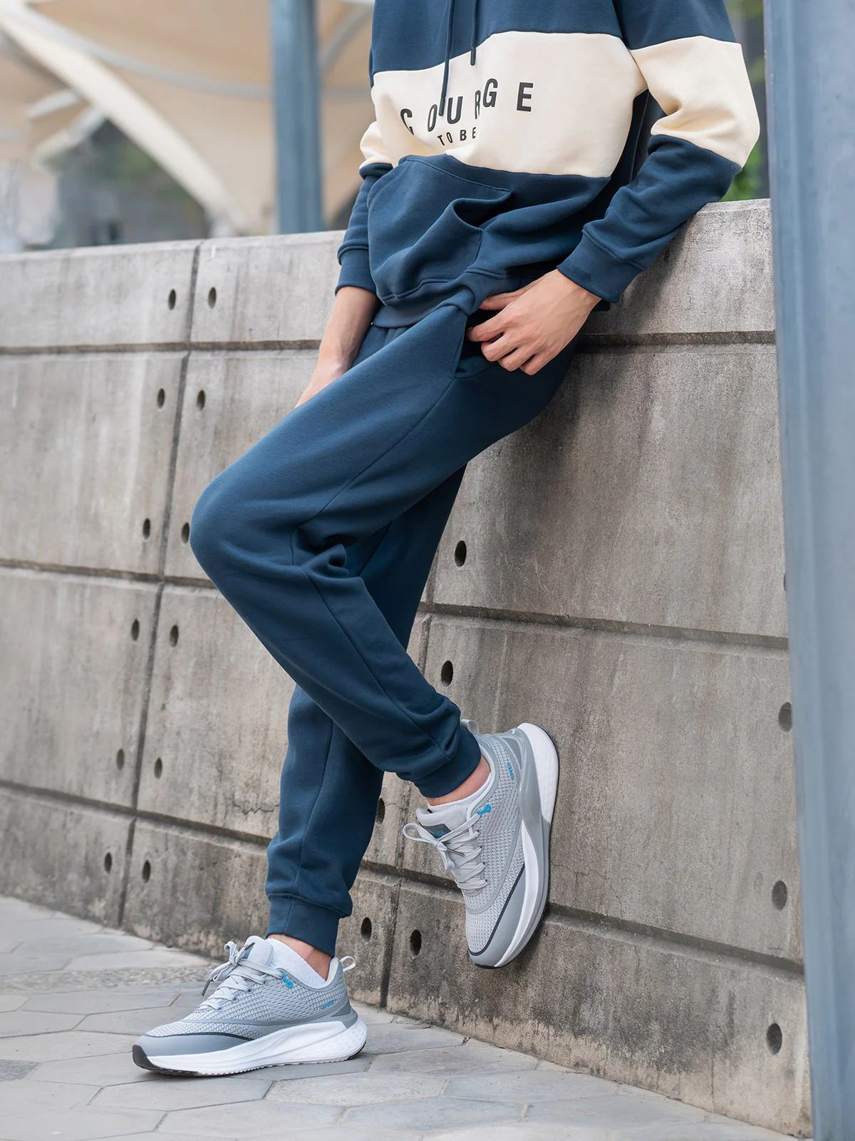 Men "ANJEA" Lace Up Style Trainers - Image 3