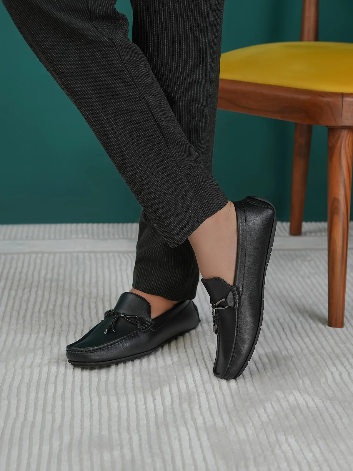 Men "ARTHEK" Simple Slip On Moccasins - Image 10