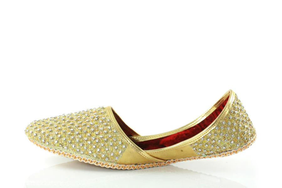 Men Beaded 'Keegan' Khussa Pumps - Image 4