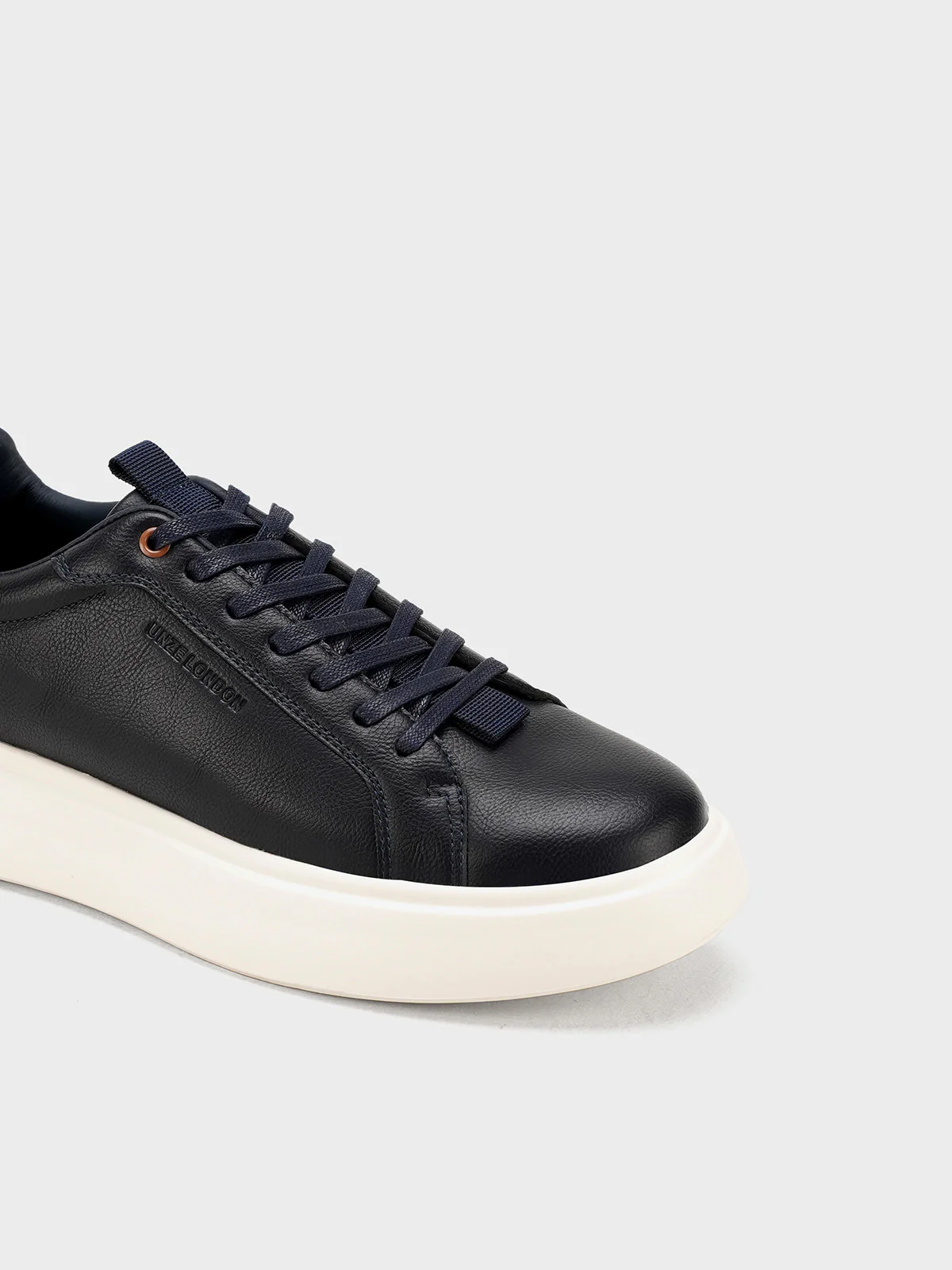 Men "CITLALLI" Classic Lace Up Trainers - Image 4
