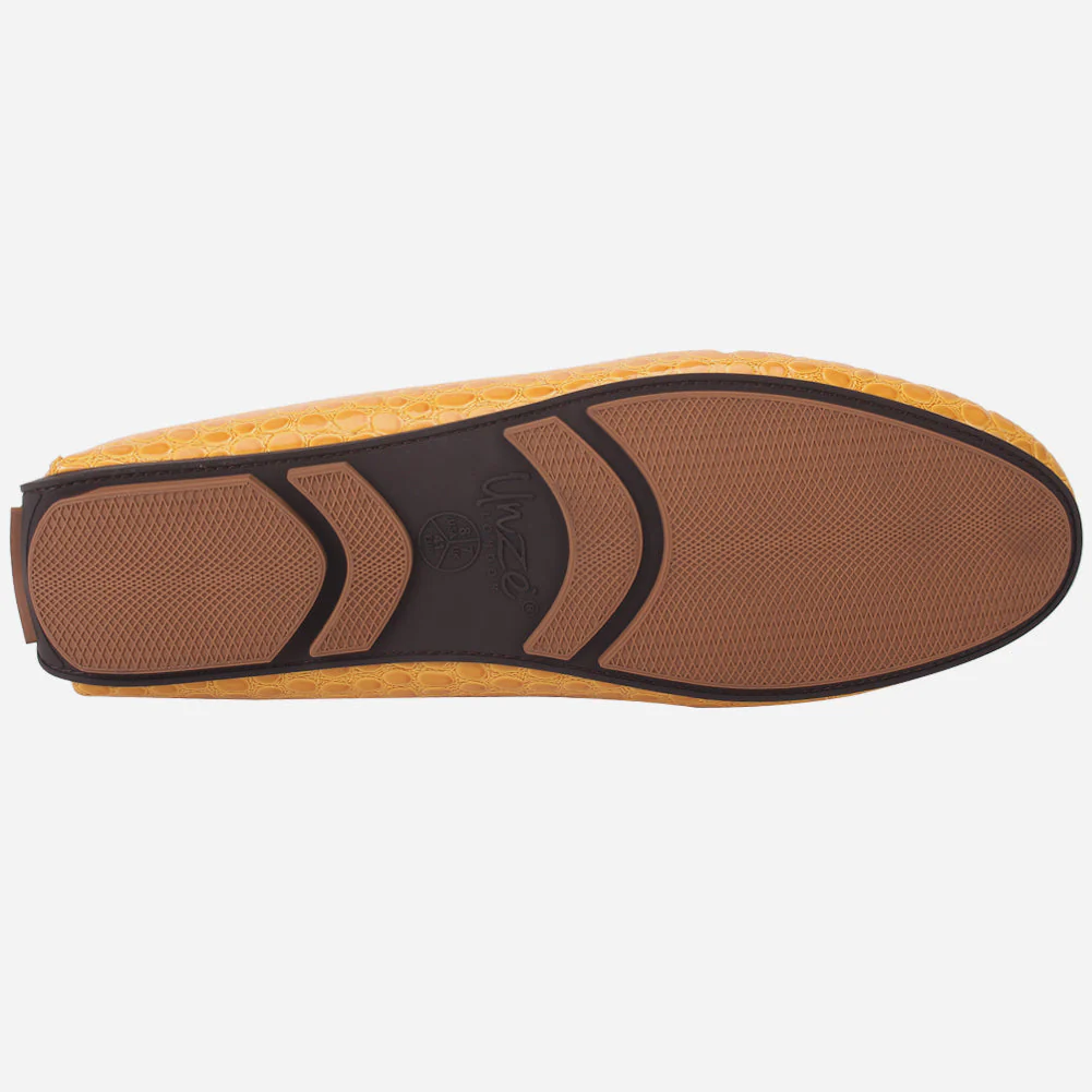 Men "HOLA" Textured Slip Ons Moccasin - Image 5
