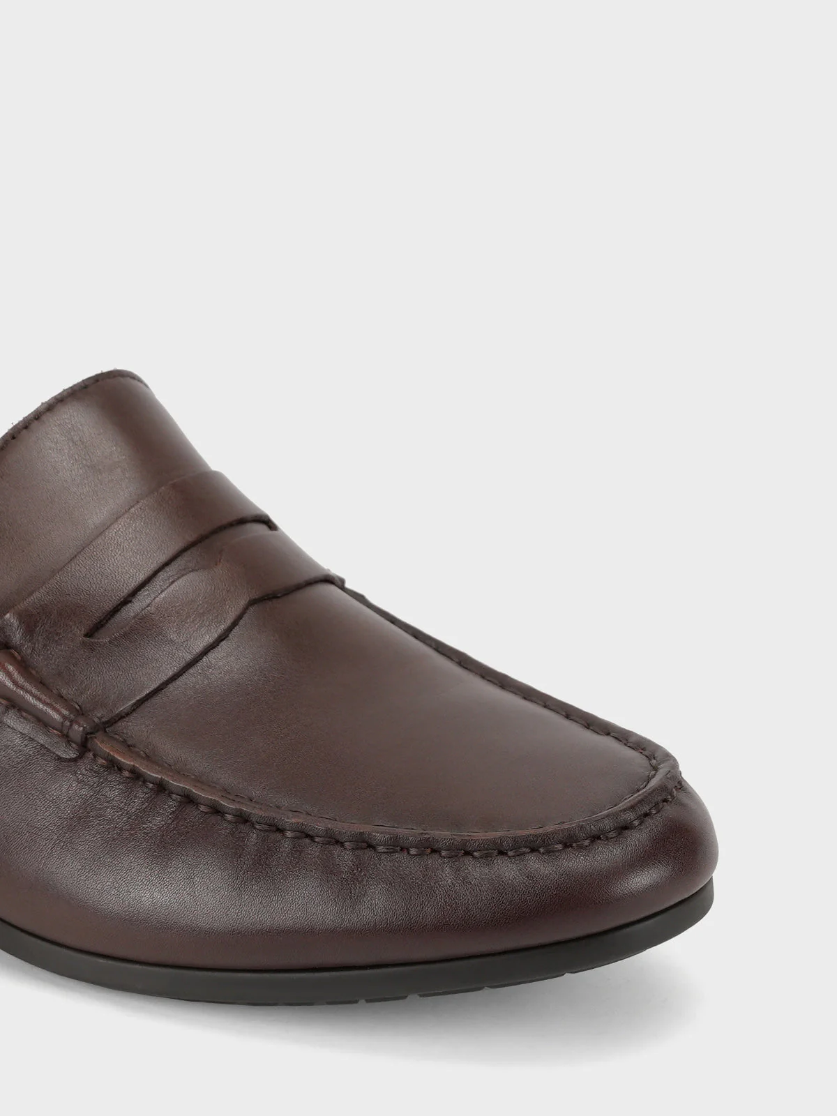 Men "NON" Woven Textured Slip On Casual Leather Moccasin Shoes - Image 5