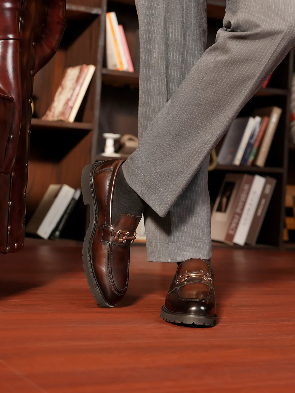 Men "PARATYL" Slip On Leather Formal Shoes - Image 3