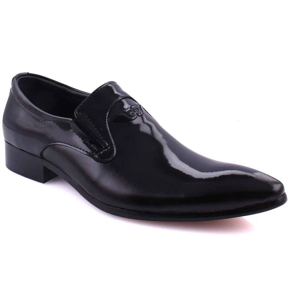 Menās āKOBEā Plain Toe Patent Slip Ons Shoes