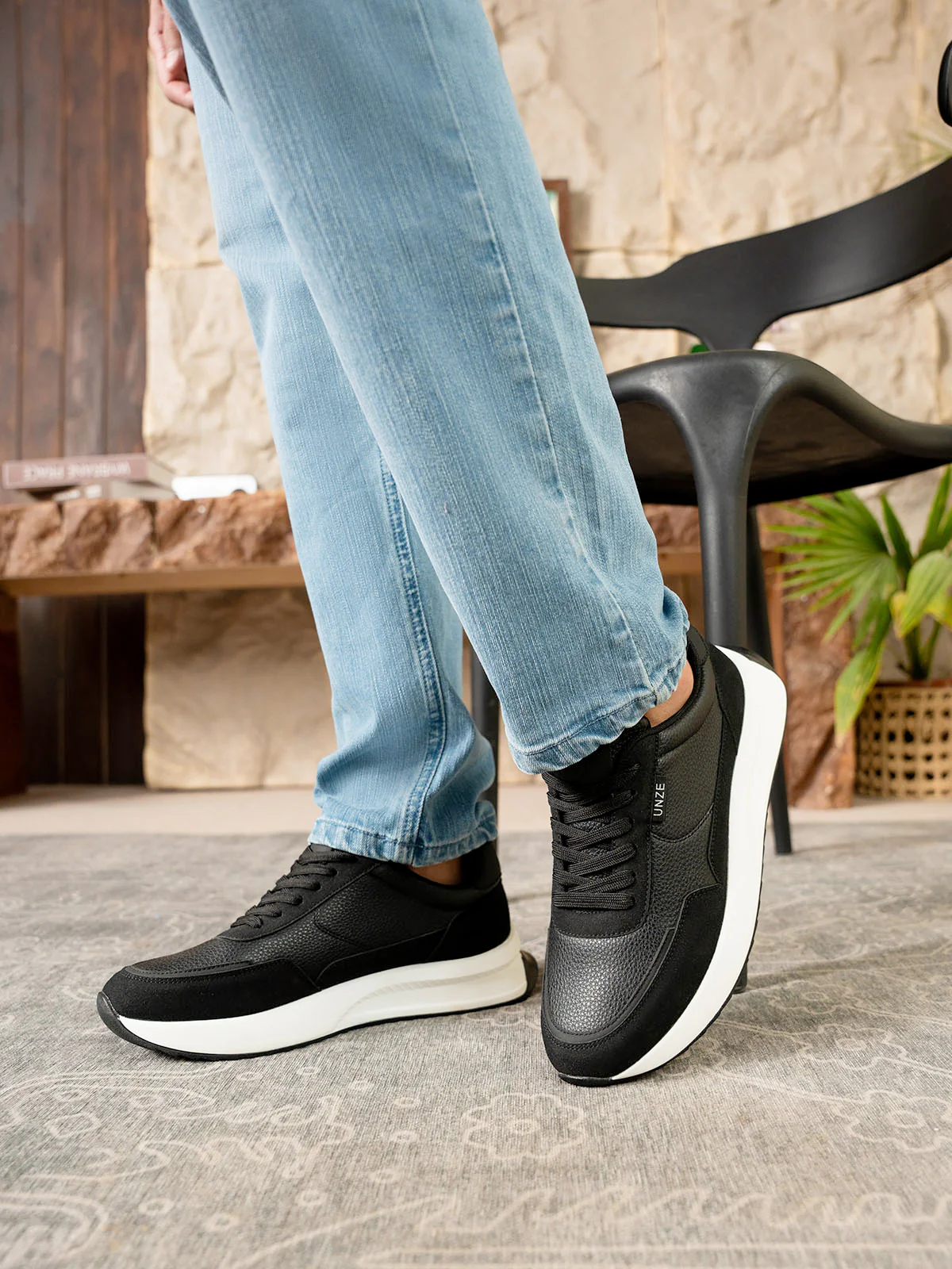 Men "WILBUR" Secure Fit Trainers