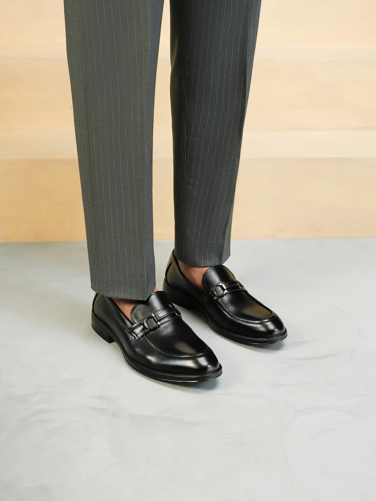 Mens "HARTWELL" Almond Toe Formal Leather Shoes - Image 3
