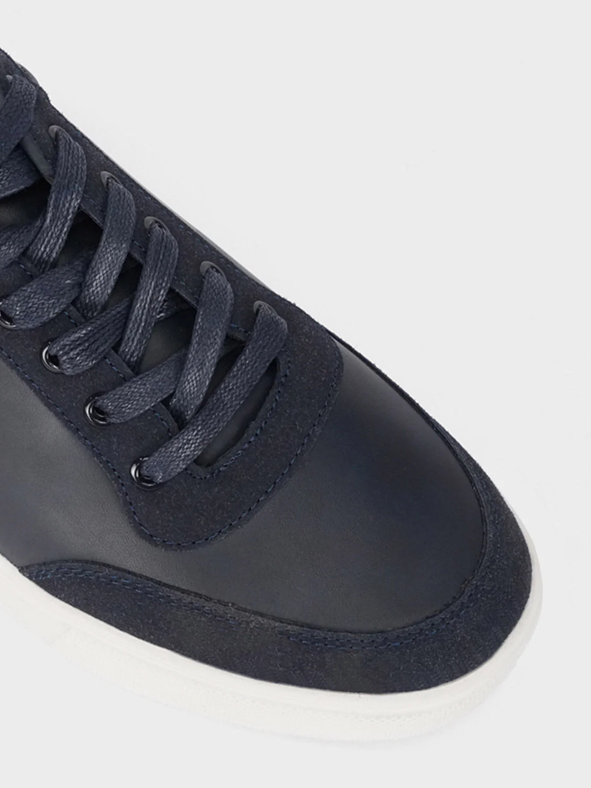 Mens "HOWELL" Comfy Lace Up Trainers - Image 4