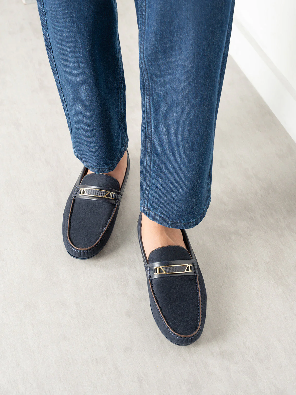 Mens "PIONEE" Adorned Moccasin Shoes - Image 3