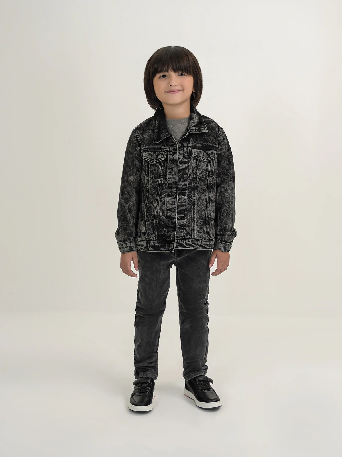 "ROOVE" Denim Jacket with Side Pockets