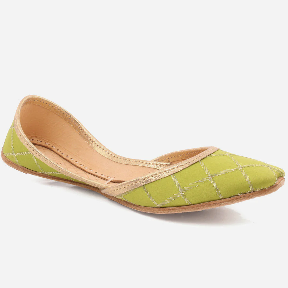 Women "Amis " Traditional Slip On KHUSSA