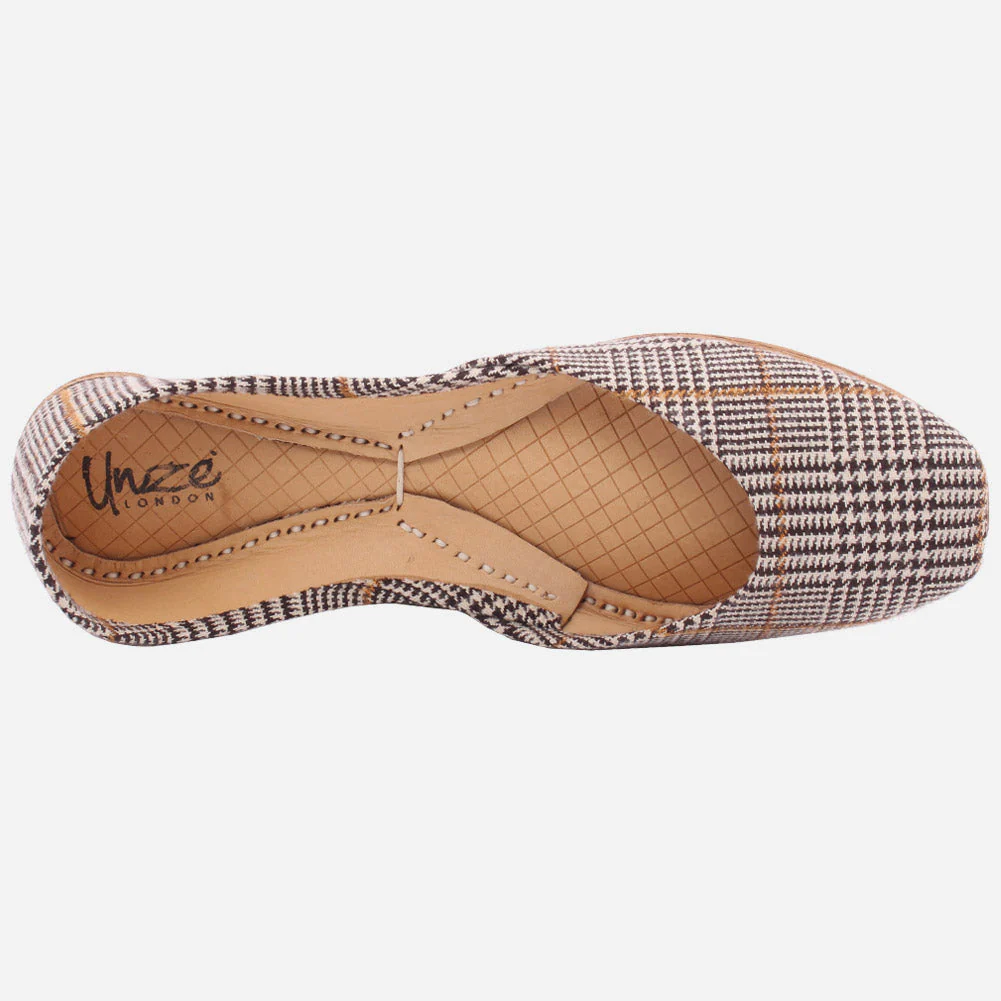 Women "MUMTAZ " Simple &amp; Classic Printed Upper Khussa - Image 5