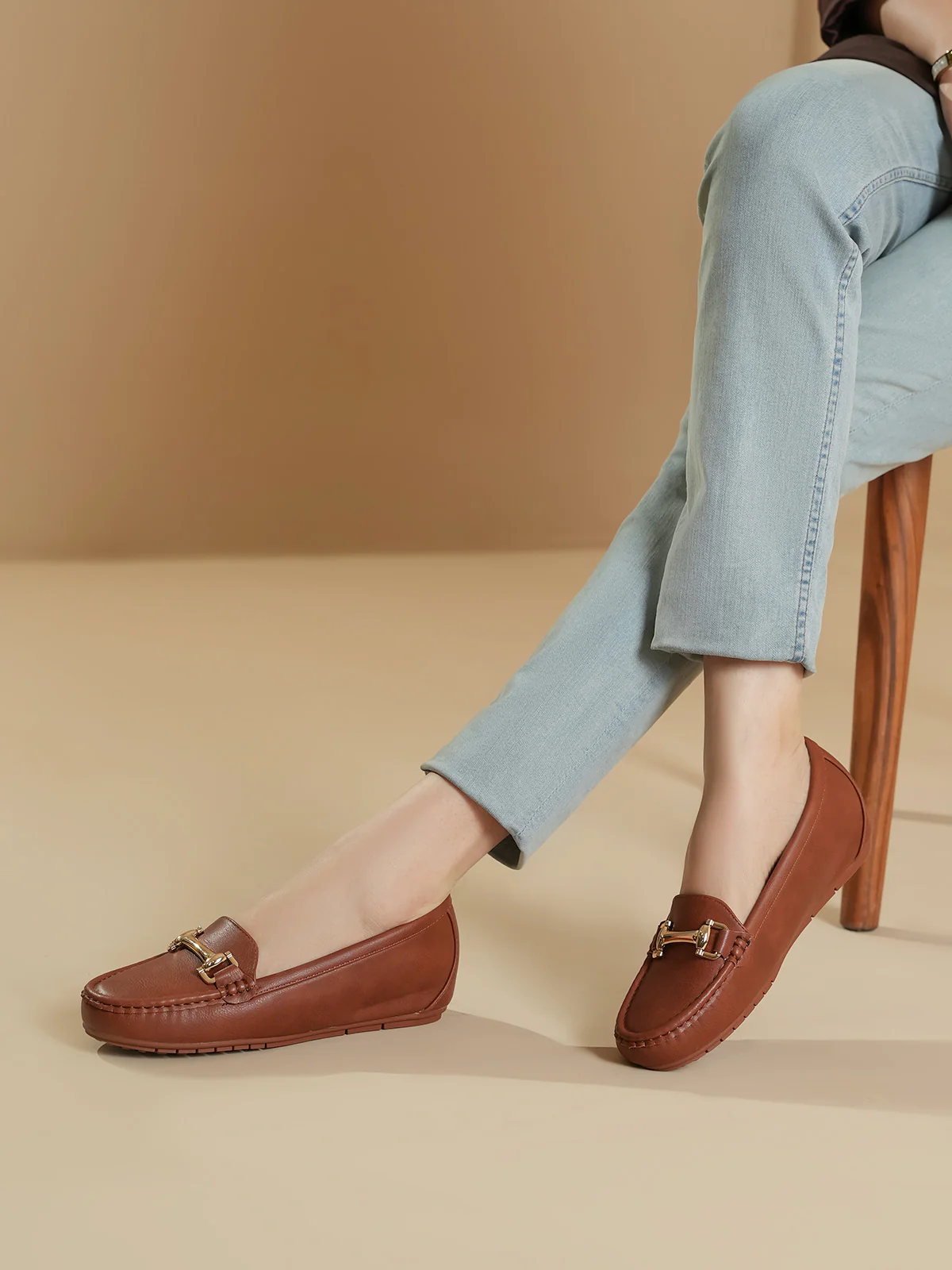 Women "BEXTER" Smart Buckle Moccasins