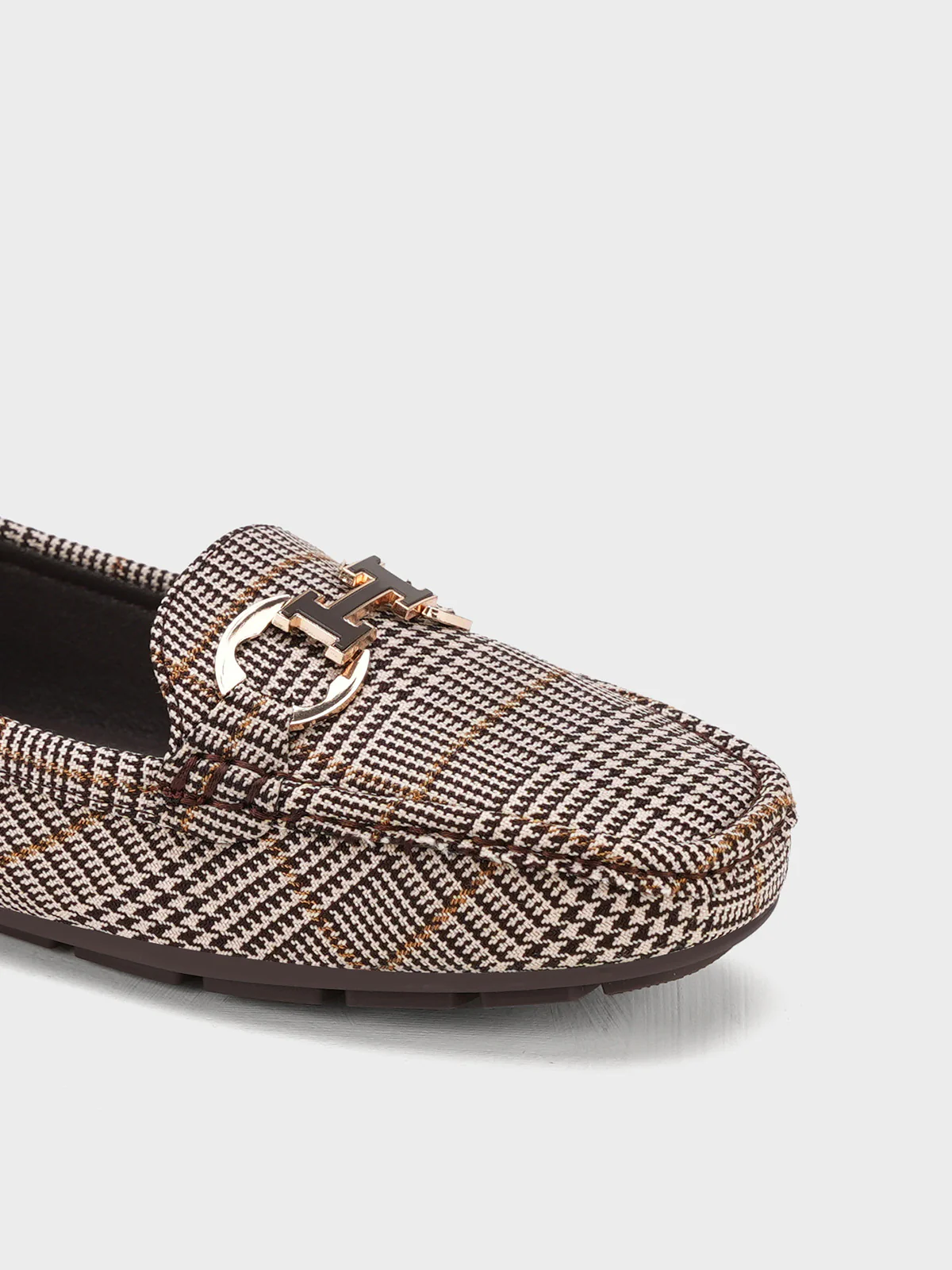 Women "CANICE" Sleek Design Moccasins - Image 6