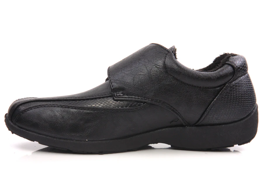 Women 'Carolyn' Casual Comfortable Flat Shoes - Image 2