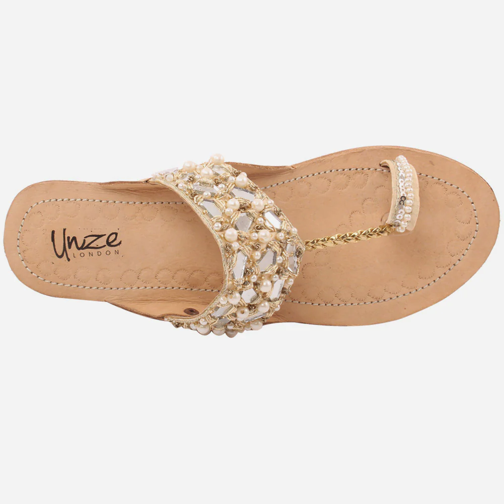 Women "EZRA" Colorful Kolhapuri Slippers - Image 4