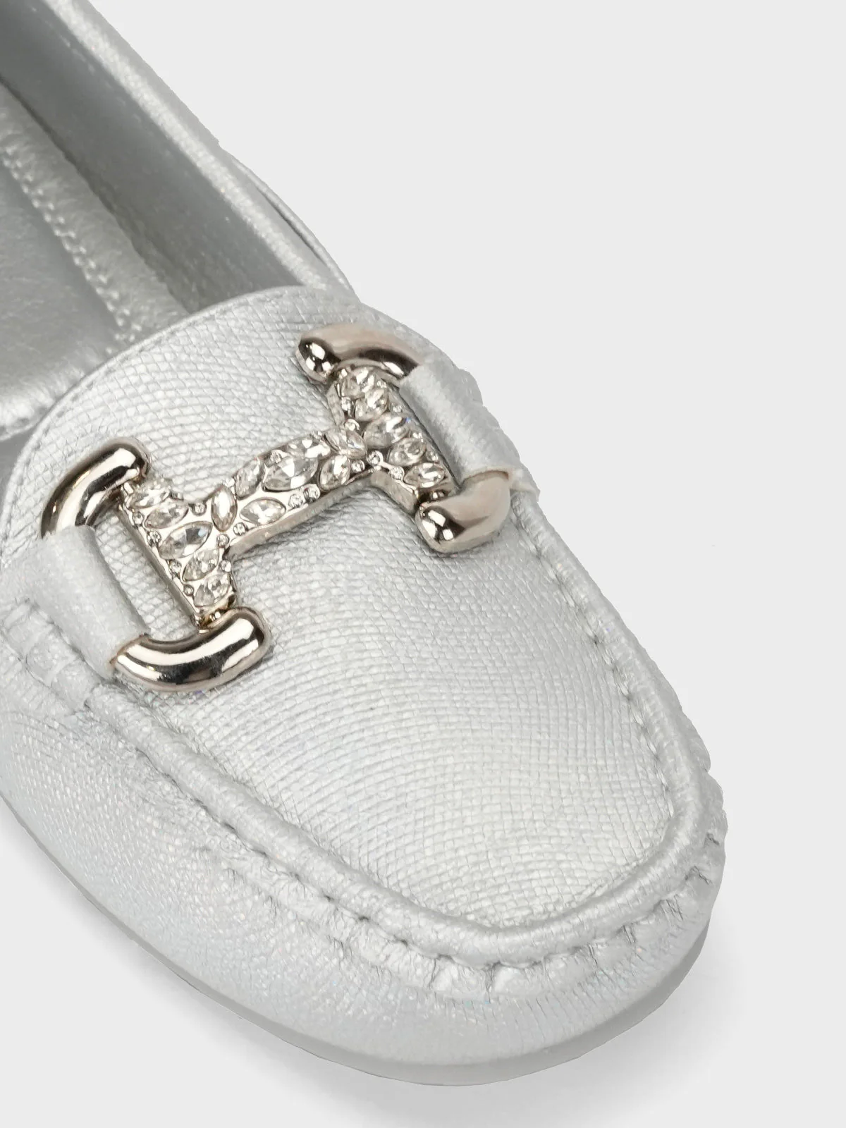 Women "FARGO" Round Toe Stylish Moccasins - Image 4
