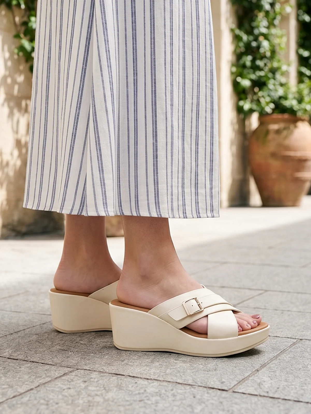 Women "HALLIE" Comfort Wedge Slippers - Image 10