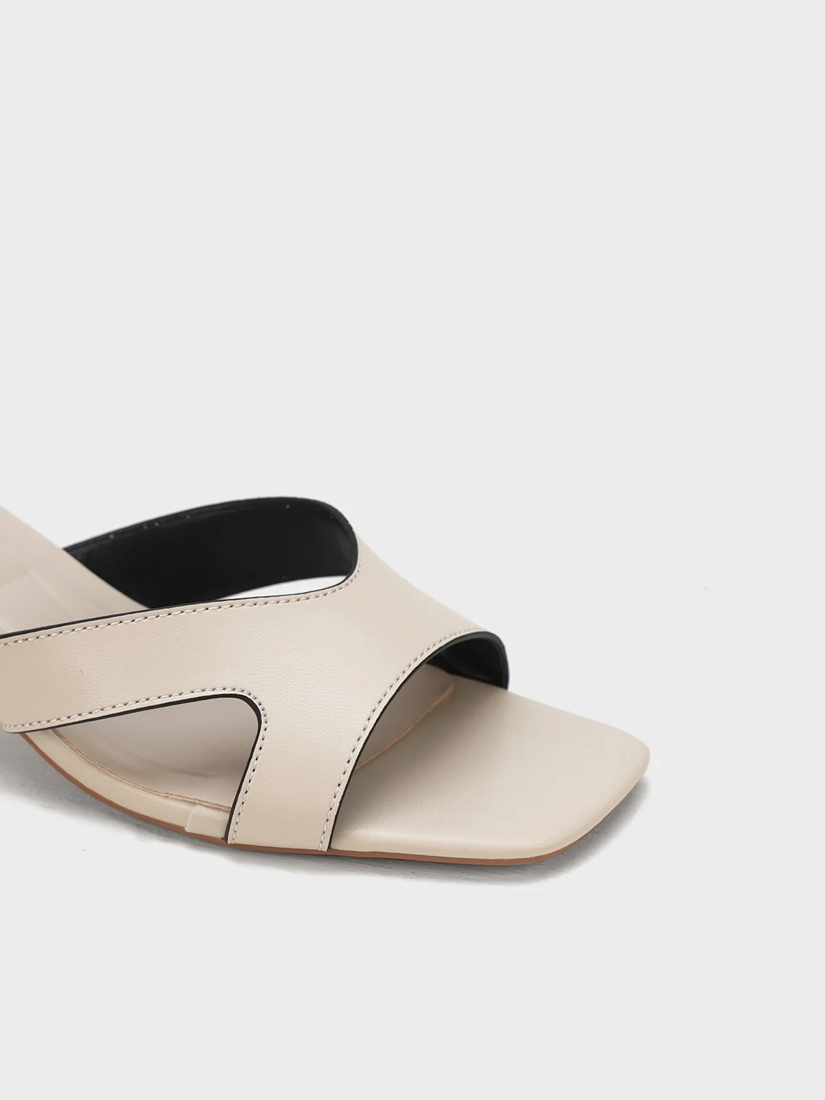 Women "HUXLEY" Modern Square Toe Sandals - Image 7