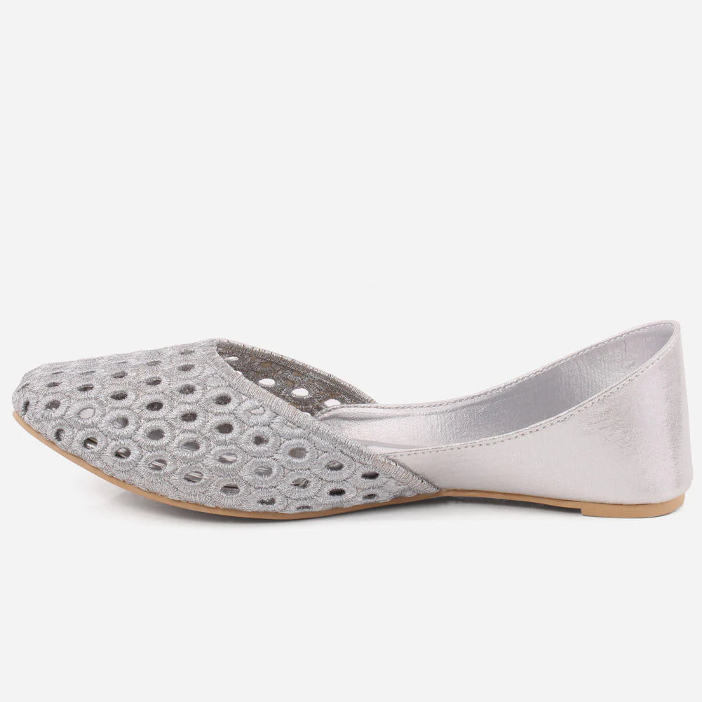 Women "IRIS" Indian Tilla Khussa - Image 3