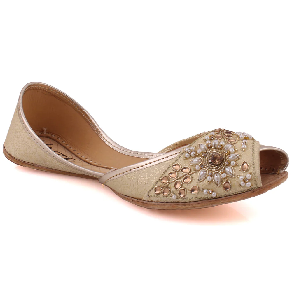 Women “IYANA” Beaded Jamawar Peep Toe Khussa