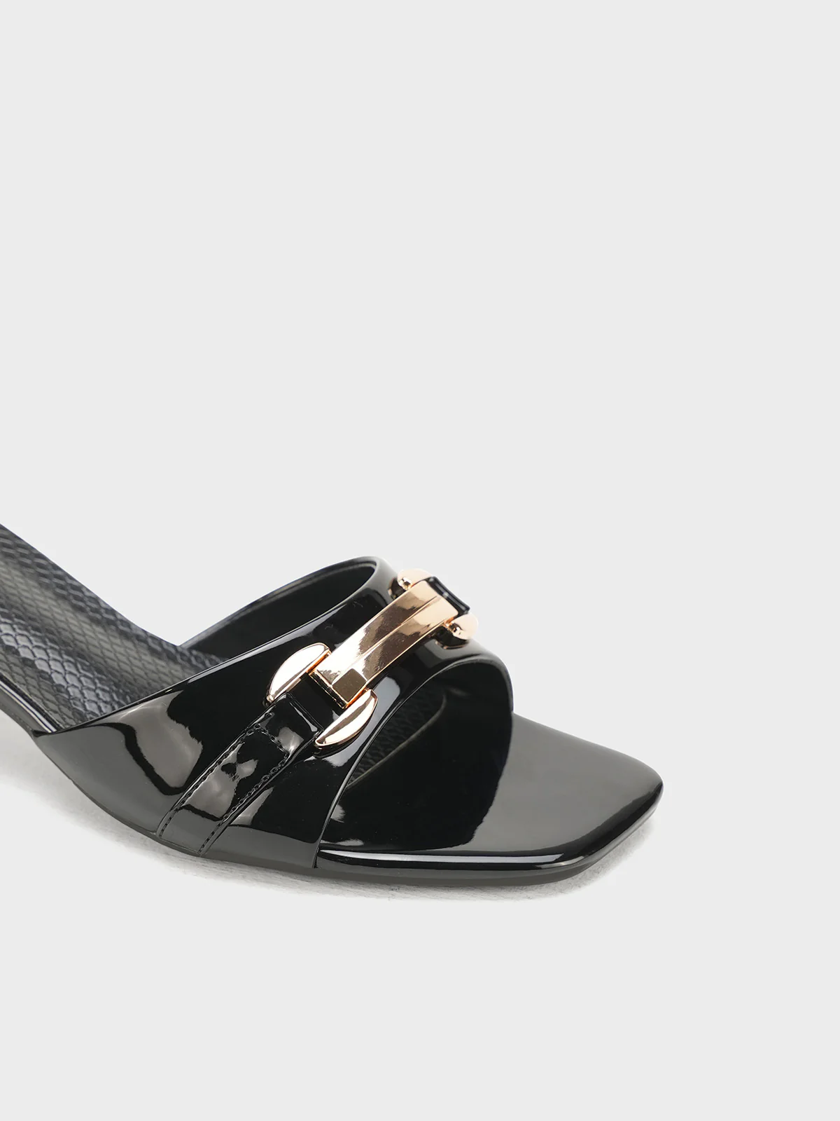 Women "JADON" Slip On Block Heel Sandals - Image 4
