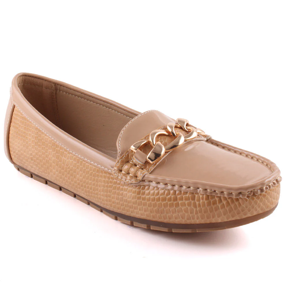 Women “JAYNE” Textured Patent Vamp Chain Buckle Stitched Detail Moccasin Shoes