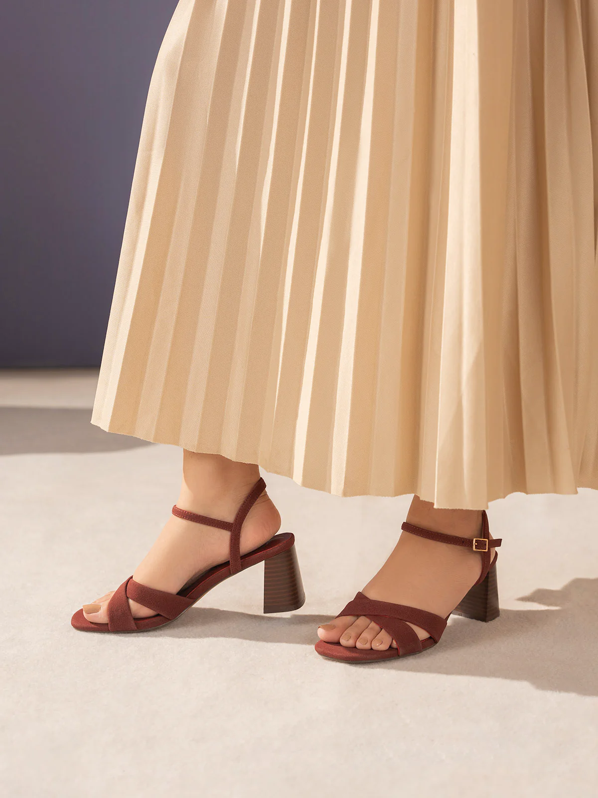Women "JEFFREY" Block Heel Buckle Sandals - Image 3