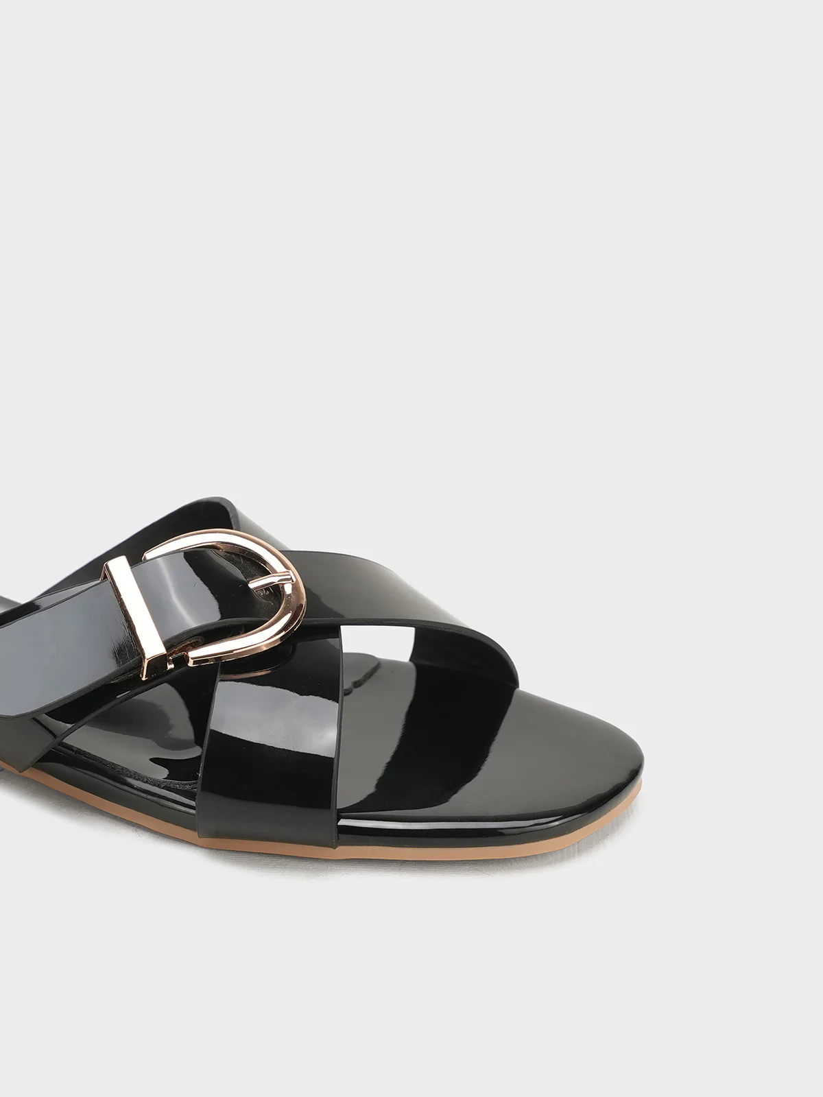Women "JOHSN" Simple Stylish Slippers - Image 5