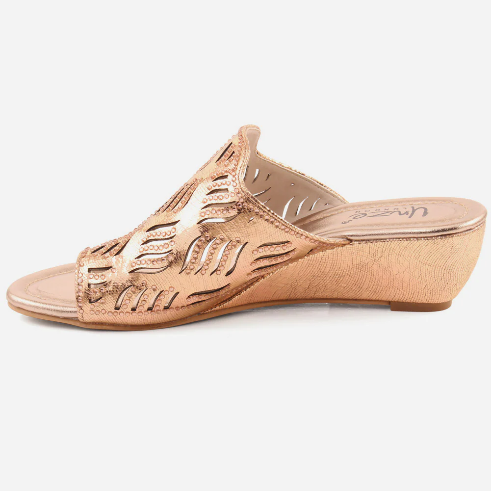 Women "KATE" Glossy Slip On Sandals - Image 3
