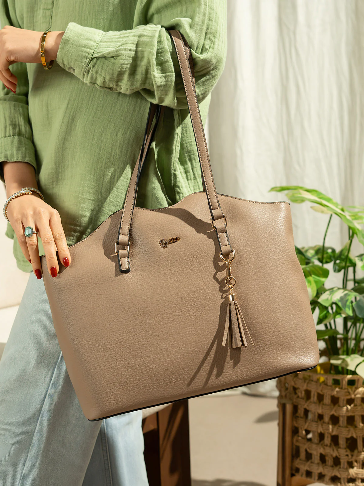 Women "KEHLAN" Everyday Essential Bag - Image 6