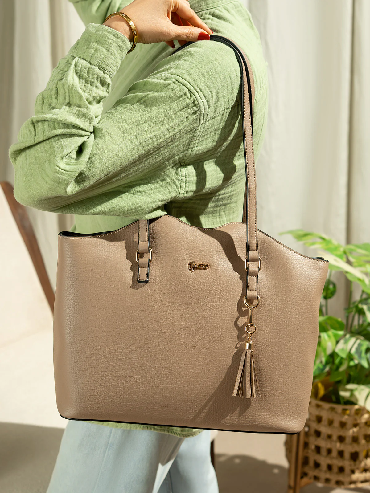 Women "KEHLAN" Everyday Essential Bag - Image 9