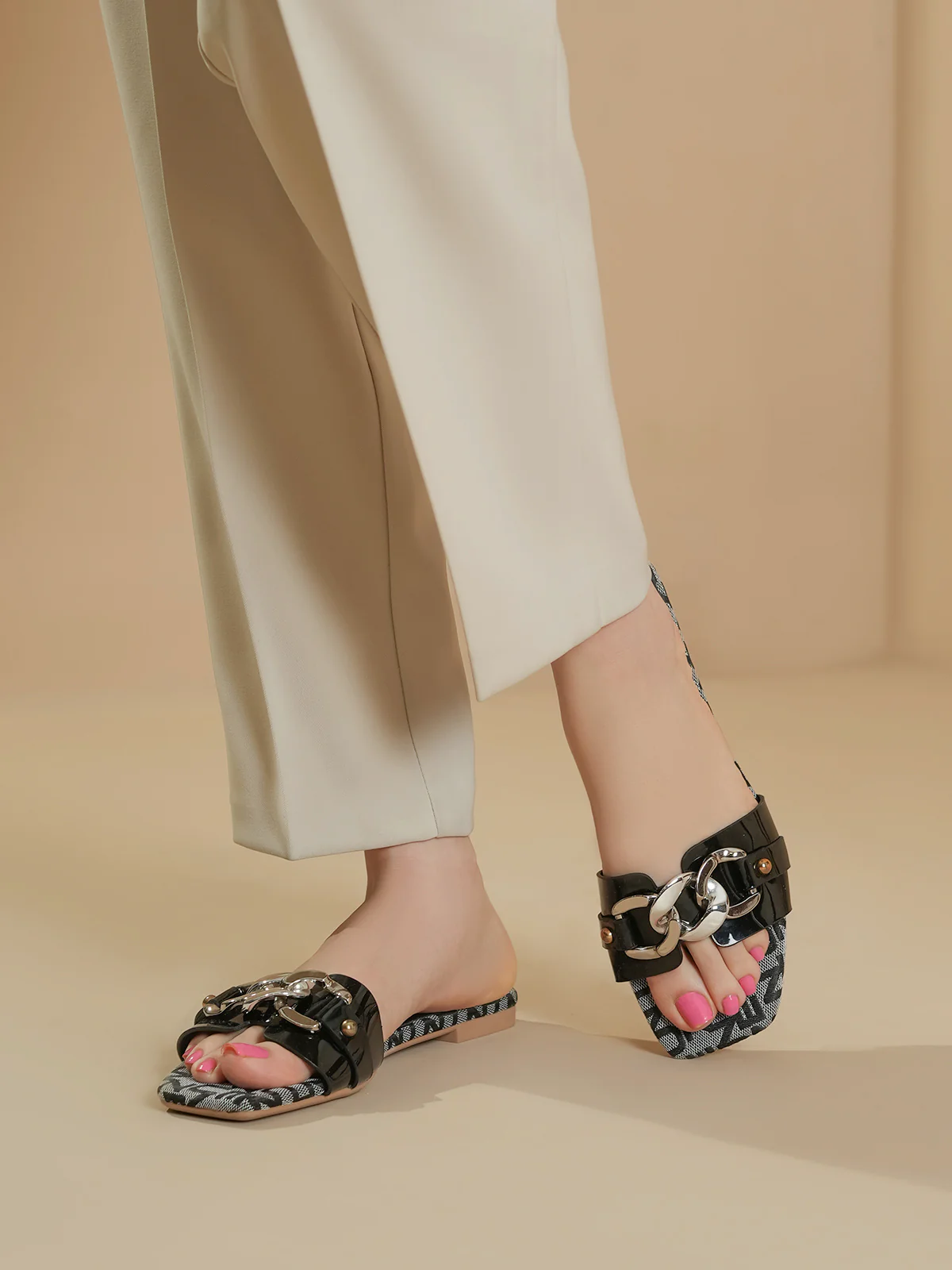 Women "KOLTON" Casual Lightweight Slippers - Image 10