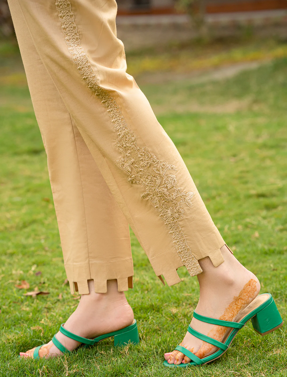 Women "LUNARA" Embroidered Cotton Trouser - Image 3
