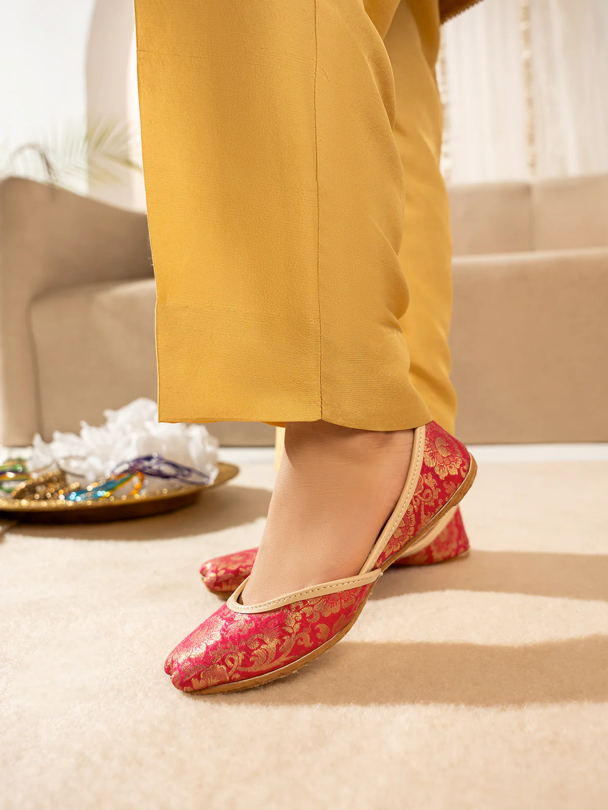 Women "MEERJAH" Soft Flexible Jamawar Khussa - Image 3
