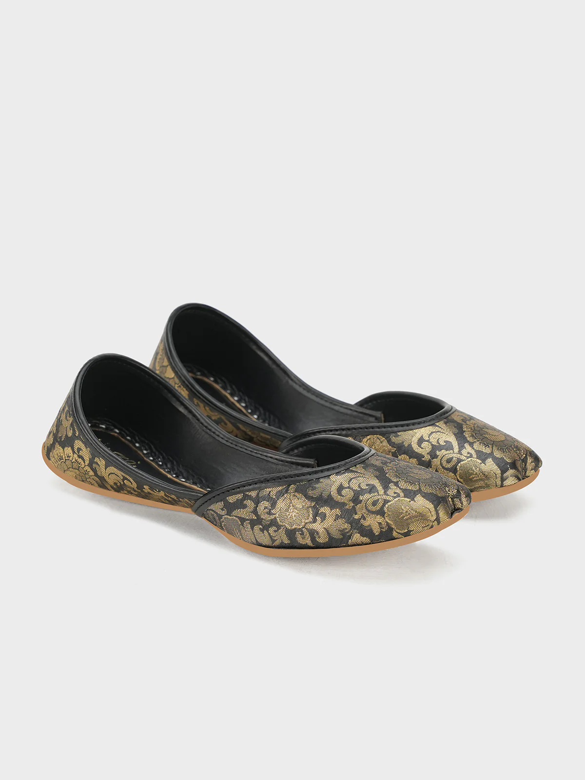 Women "MEERJAH" Soft Flexible Jamawar Khussa - Image 4