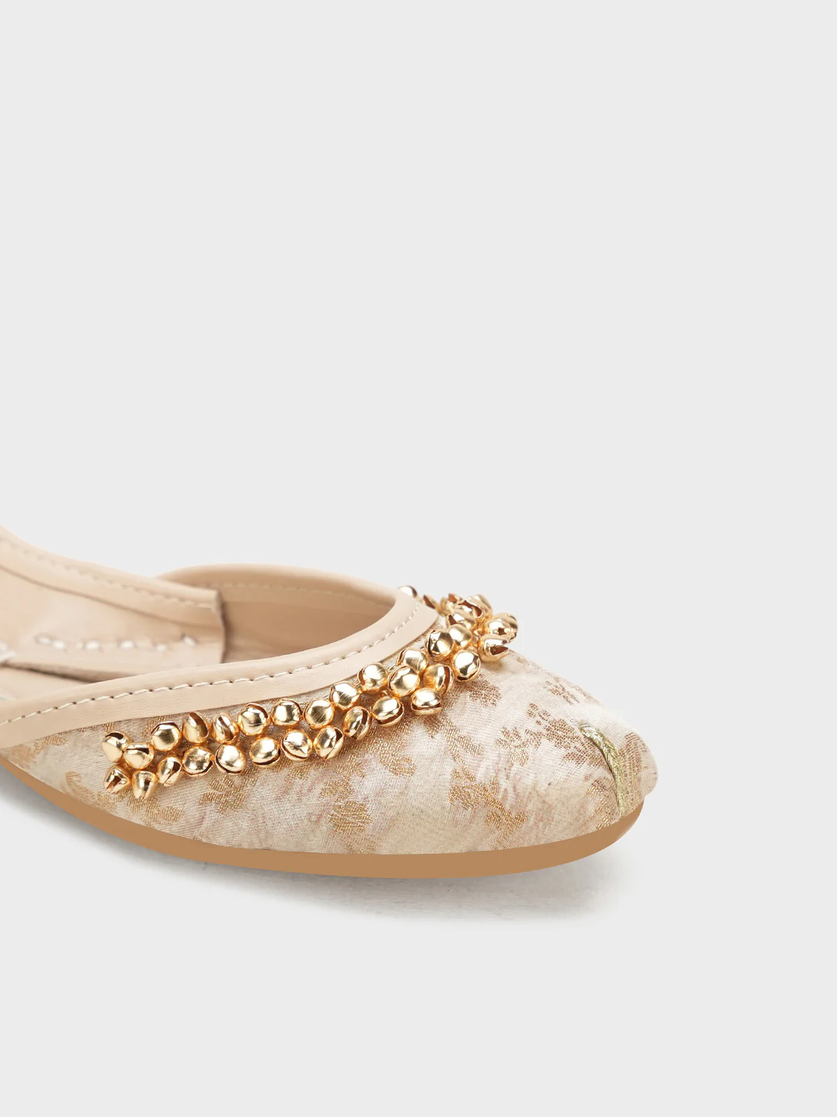 Women "RANDEL" Tilla and Pearl Work Khussa - Image 4