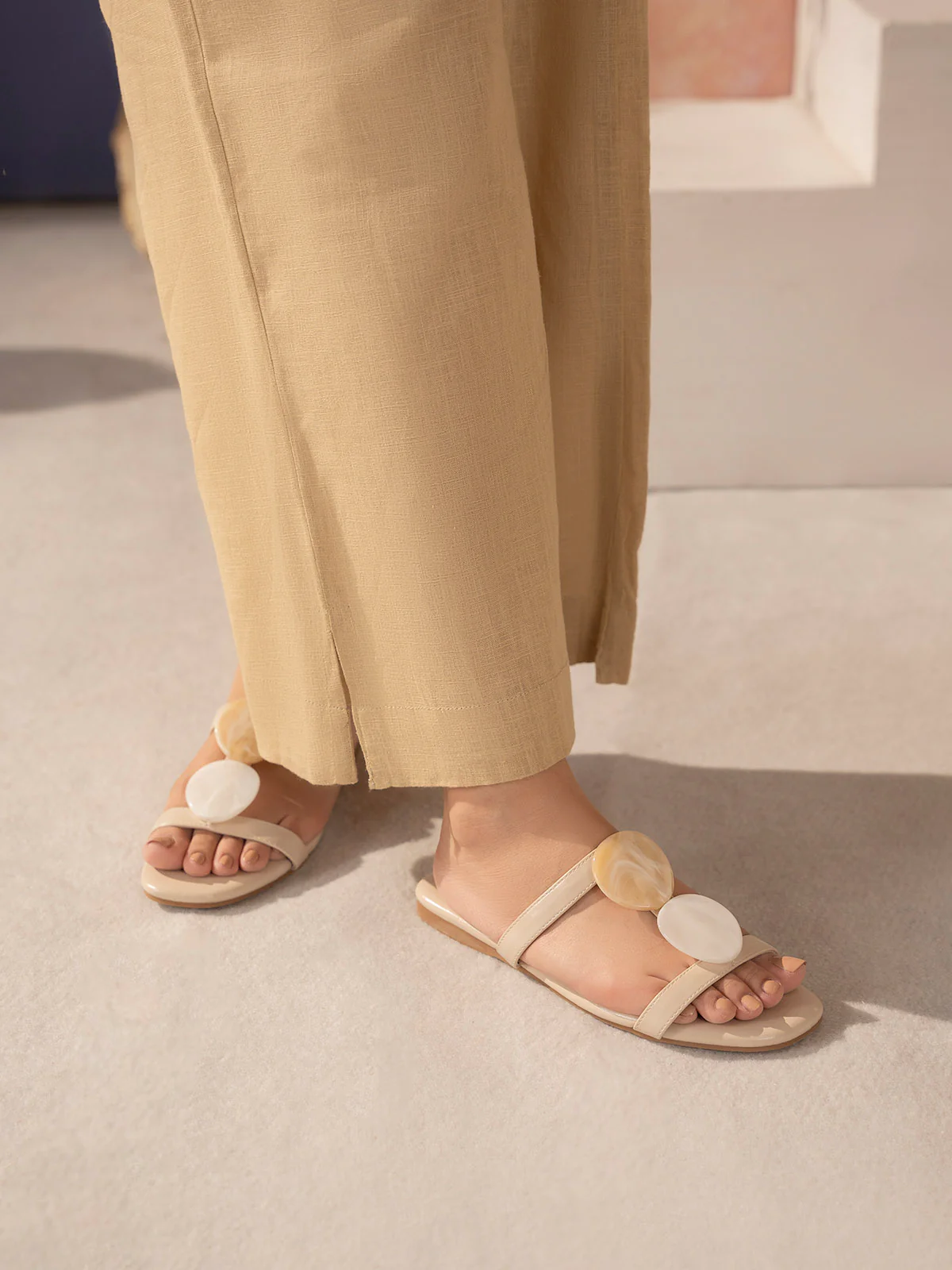 Women "TAMAR" Modern Stylish Slippers - Image 3