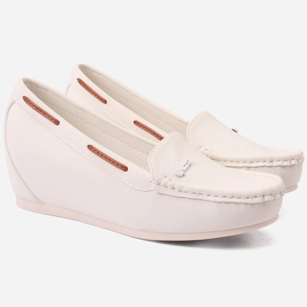 Women "TIFFANY" Soft Sole Moccasins - Image 2