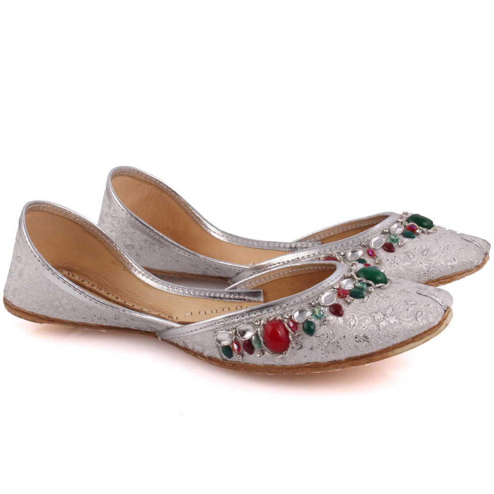 Women ‘Topaz’ Embellished Khussa Slippers - Image 2