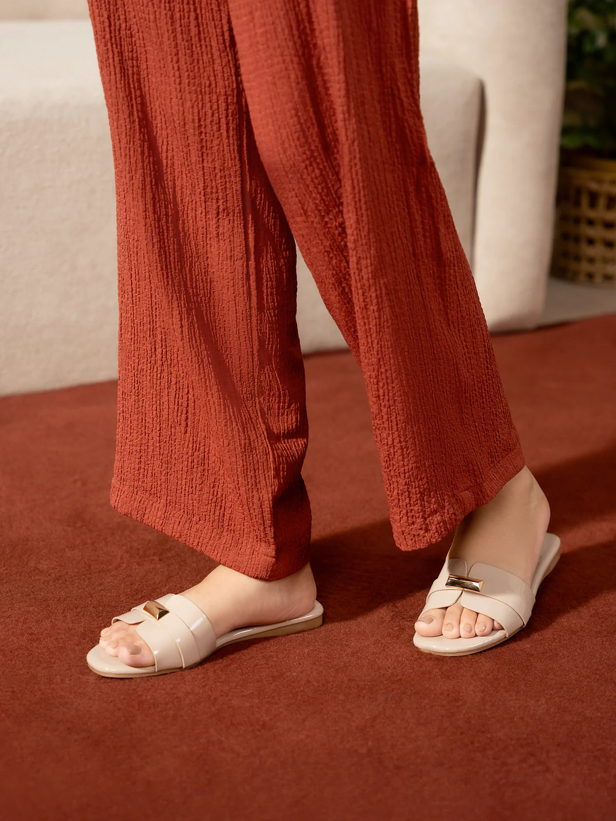 Women "VENUS" Lightweight Flat Slippers - Image 3