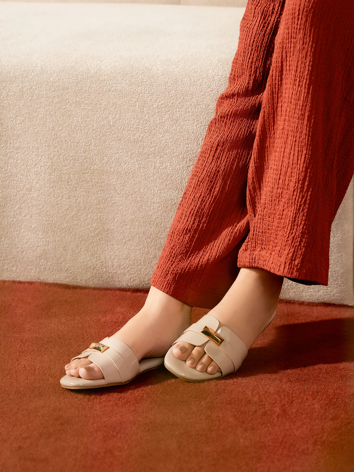 Women "VENUS" Lightweight Flat Slippers - Image 9