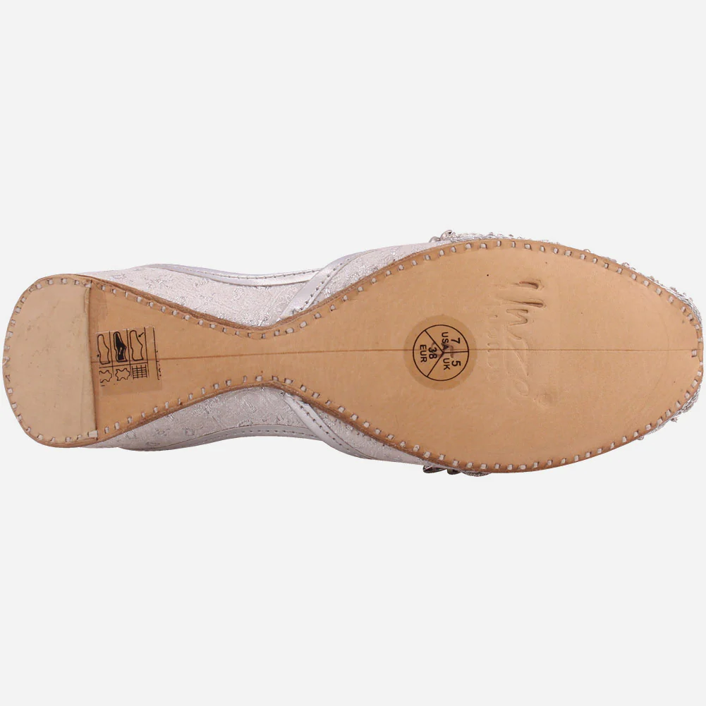 Women VIDEHA Indian Khussa Slippers - Image 5