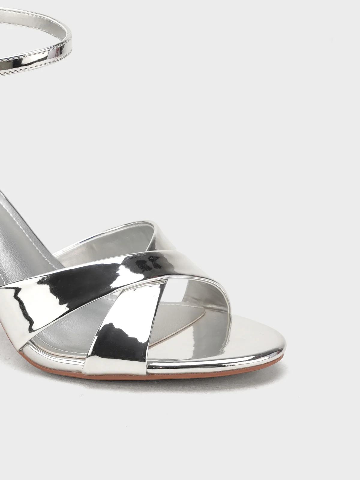 Women "ZAMORA" Classic Luxe High Heels - Image 4