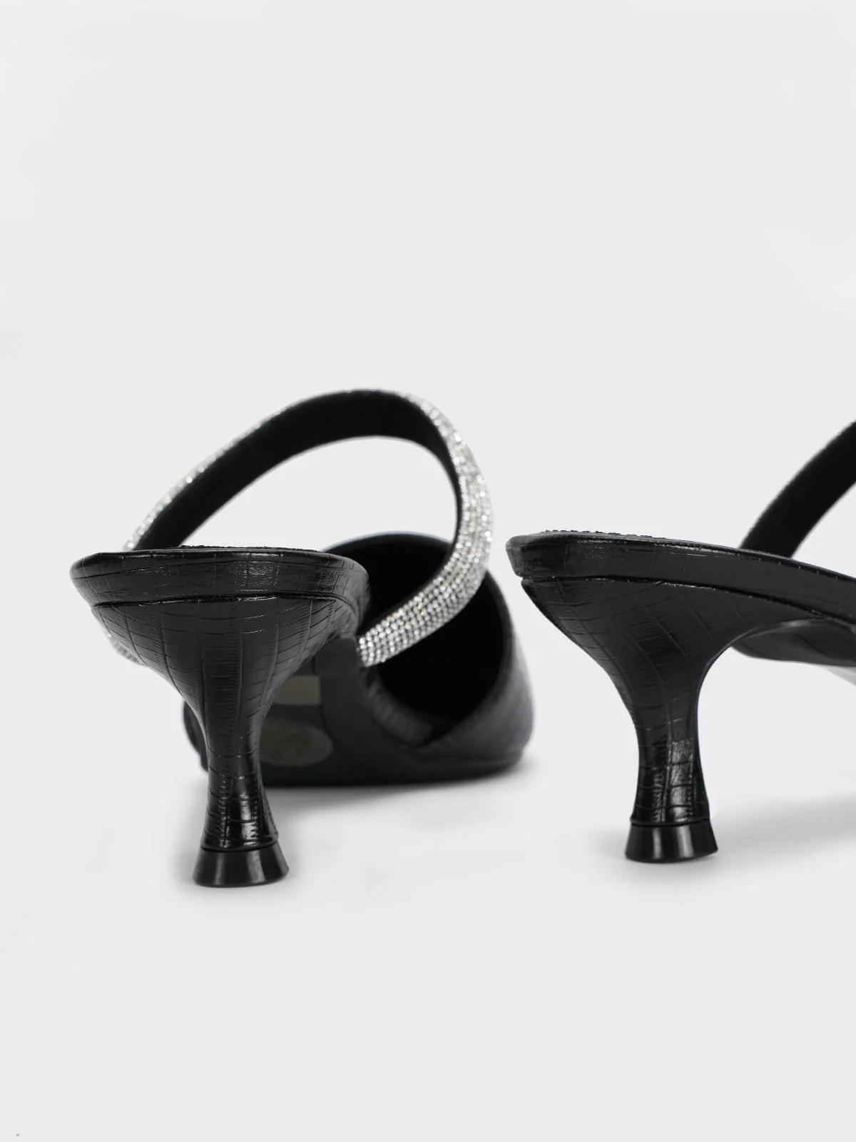 Women's "ARLAIS" Decorated Pointed Sandals - Image 3