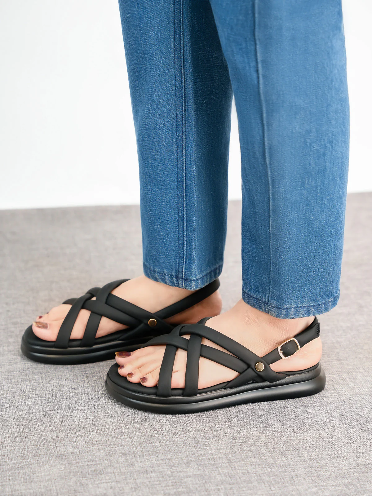 Womens "JIXCA" Comfy Padded Sandals - Image 3