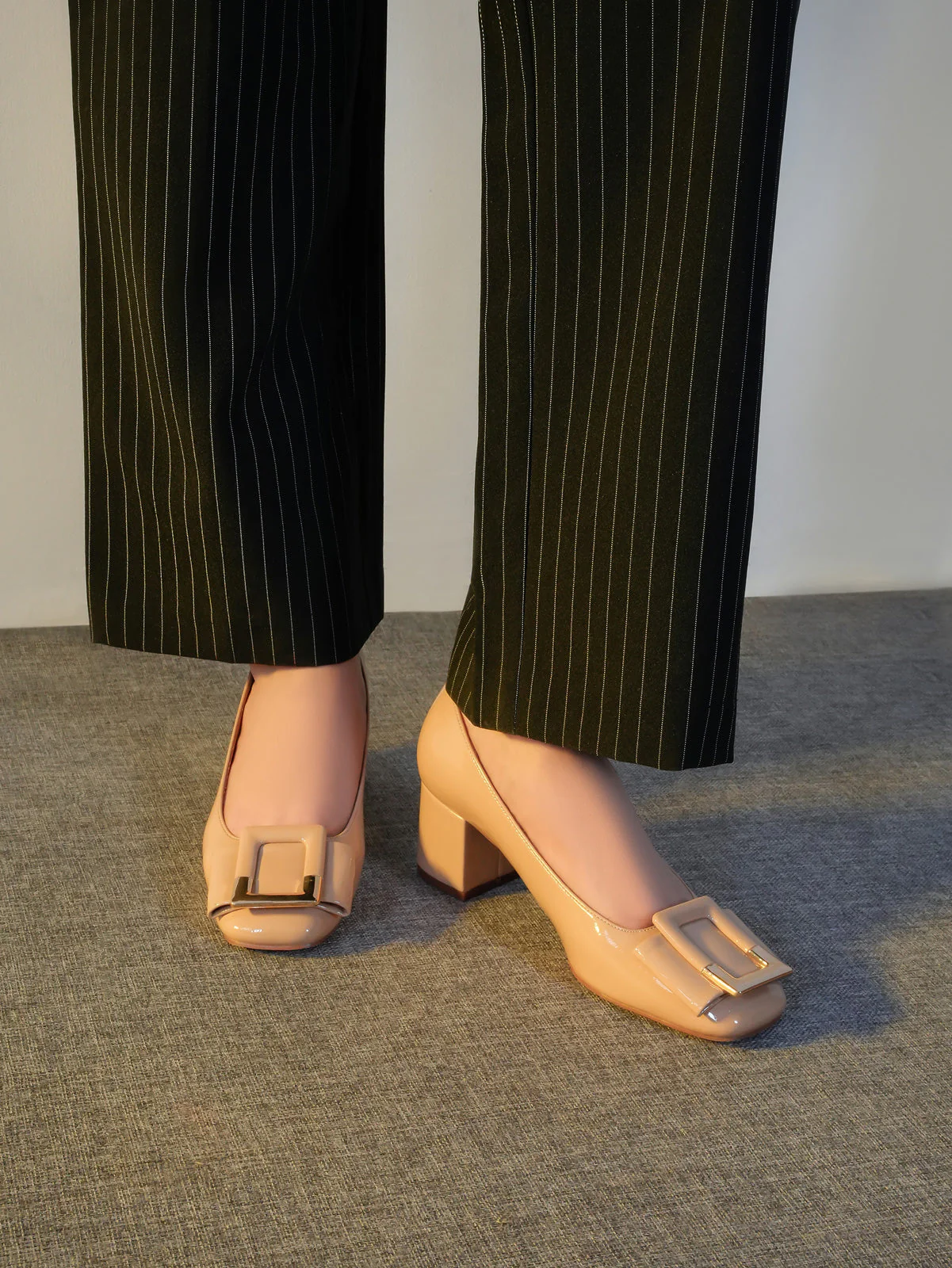 Womens "KAIRO" Chunky Heel Pointy Toe Courts - Image 6